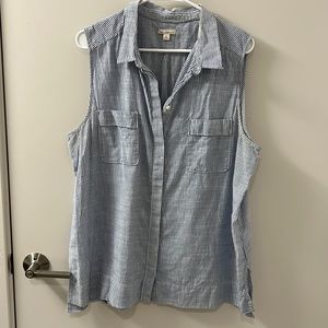 Gap sleeveless blouse